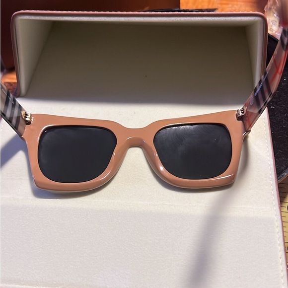 Authentic Burberry Kitty Sunnies main image 8
